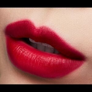 MAC Love Me Lipstick-Maison Rouge